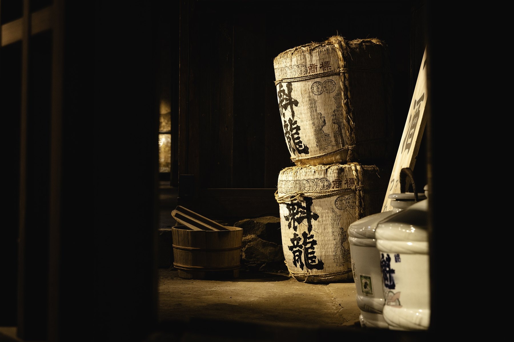 若槻 津和野の旧酒造に残る酒樽。昔の酒造時代を物語る。